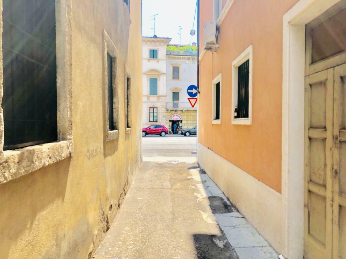 Appartamento Portapalio40 Con Parcheggio Верона Екстер'єр фото